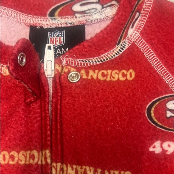 San Francisco 49ers NFL Red Kids Footed Pajamas Size 6/9M - Picture 5 of 8